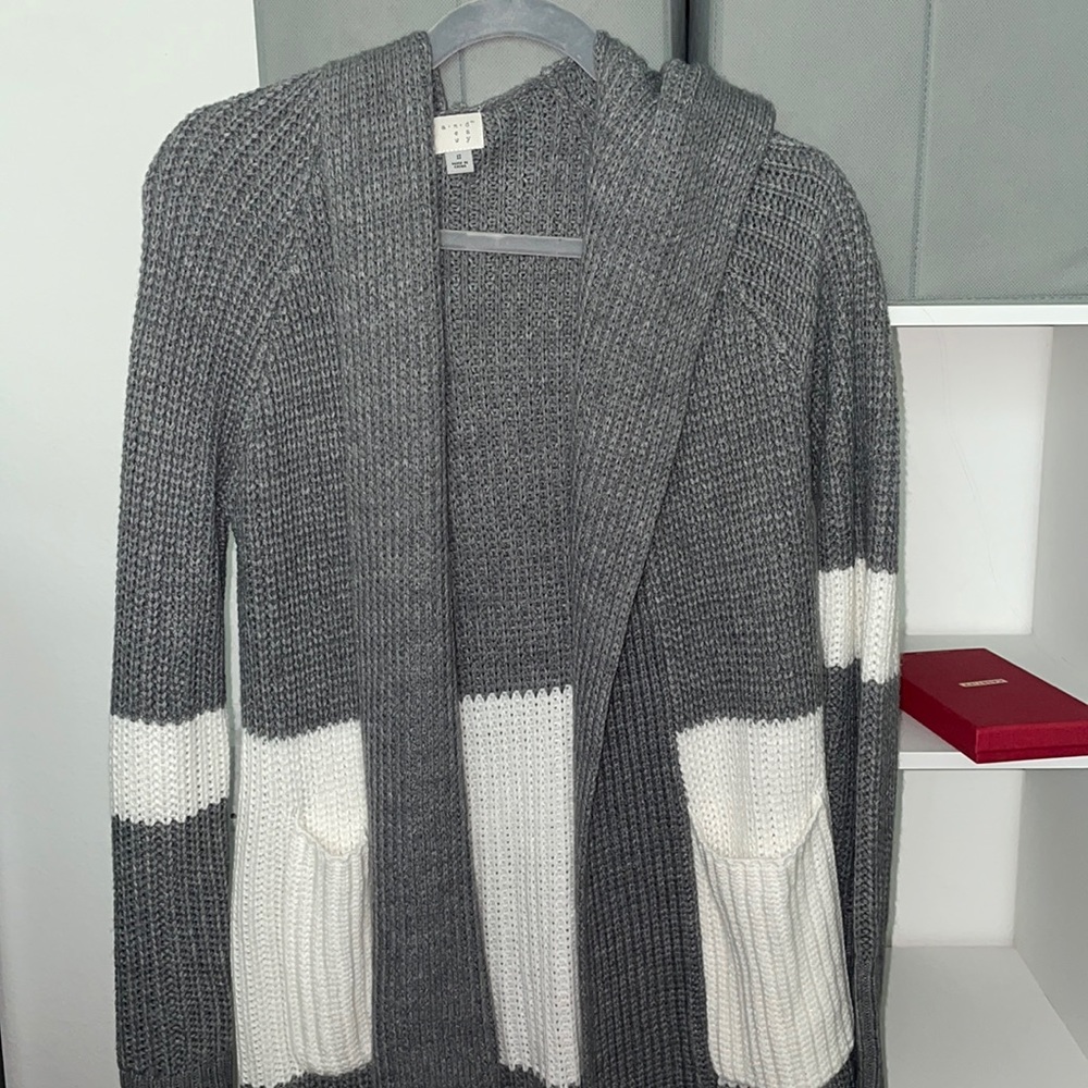 Women’s hooded cardigan